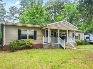 198 Huckleberry Ln, Leesville, LA 71446