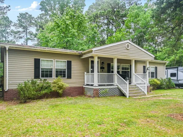 198 Huckleberry Ln, Leesville, LA 71446