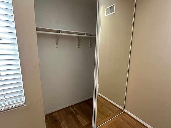 4th image of 121 Sinclair Ave Unit 201