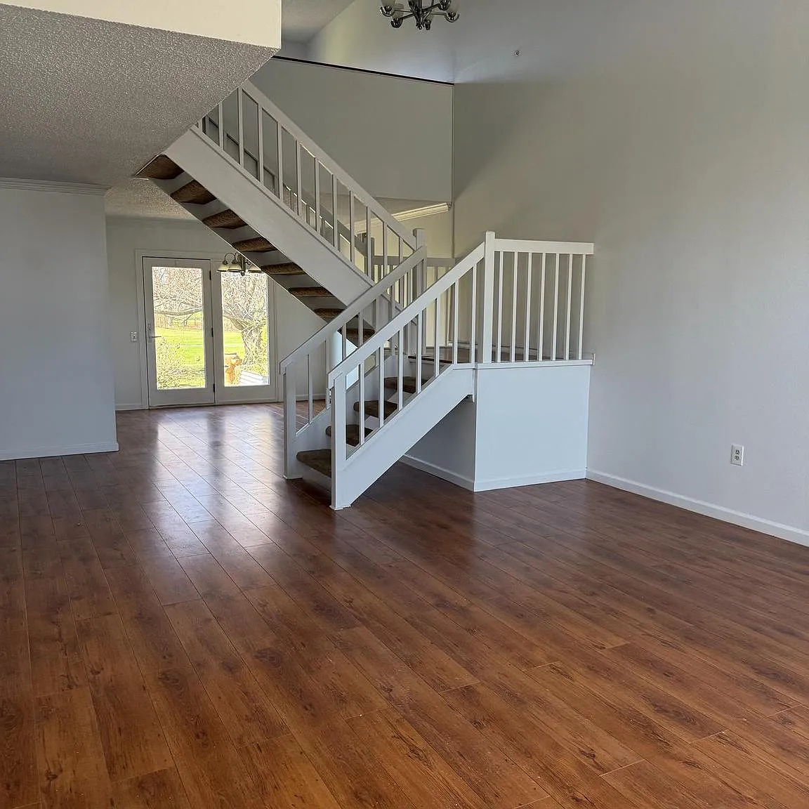 2 bed, 2.5 bath, 1791 sqft, $2,500 — Photo 3