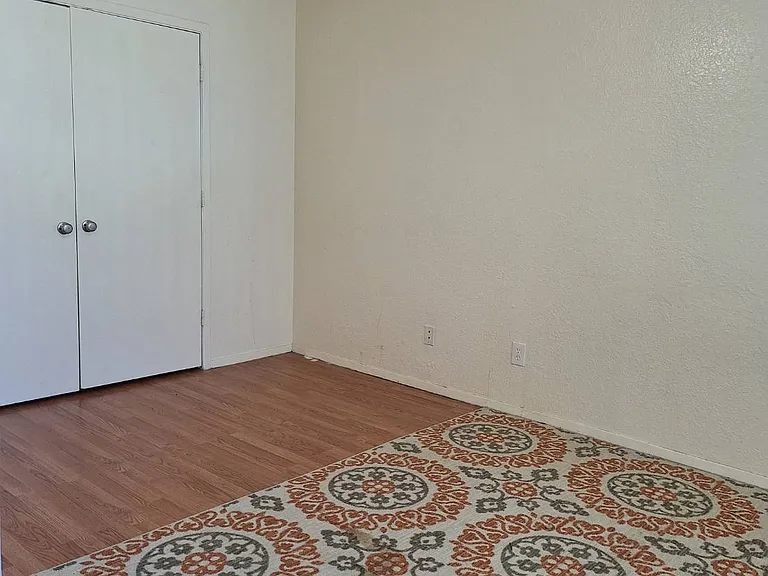 129 Allencrest Dr — Photo 10