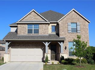 2500 Navarro Trl, Euless, TX 76039