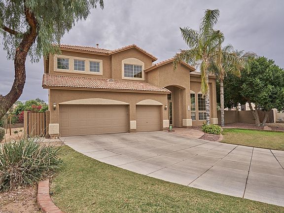 3rd image of 259 E Palomino Ct