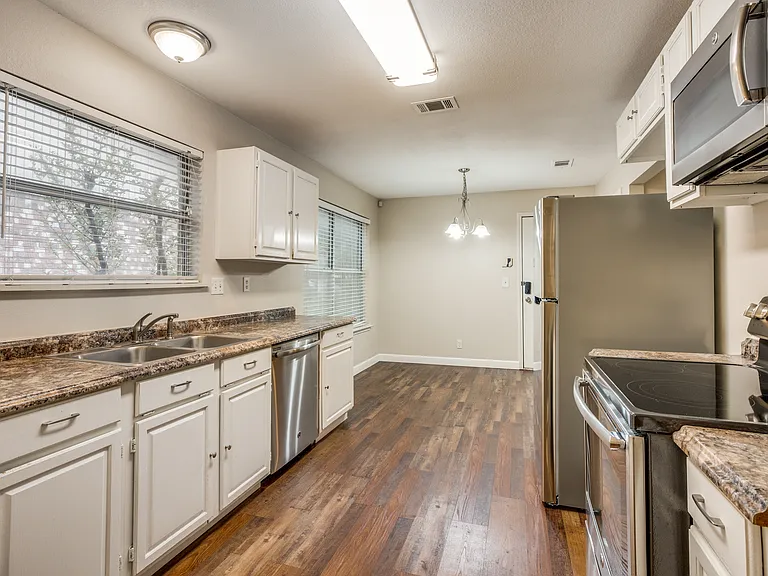 5816 Stone Meadow Ln — Photo 5