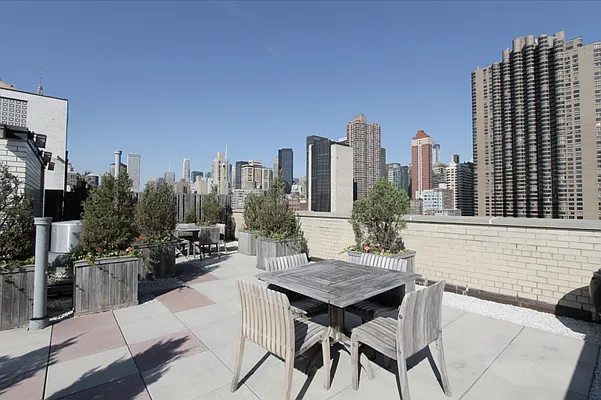 Rented by Compass | media 8