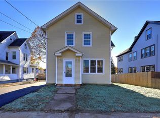 28 10th St, Derby, CT 06418
