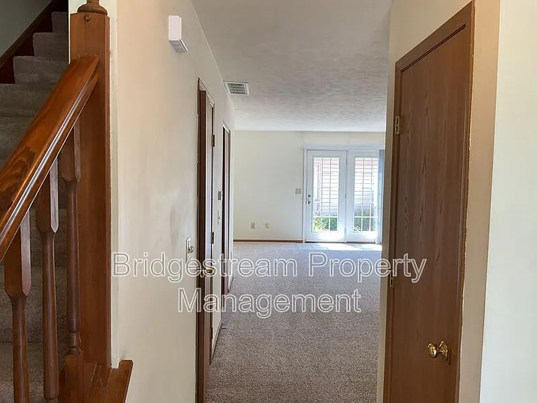 4595 Burchdale St — Photo 2