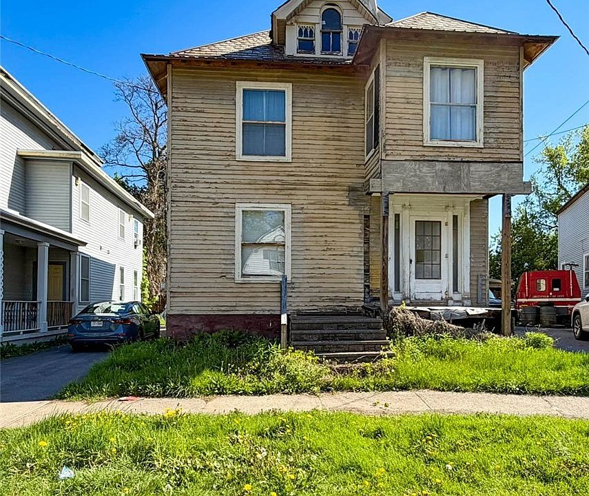 1st image of 28 Noyes St