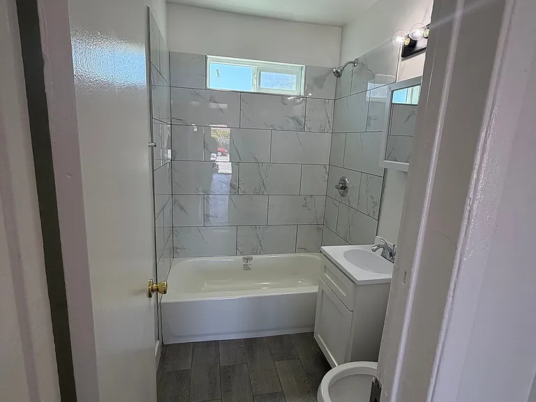 603 Island Ave #2 — Photo 8