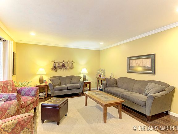 2nd image of 1464 Trentwood St SW