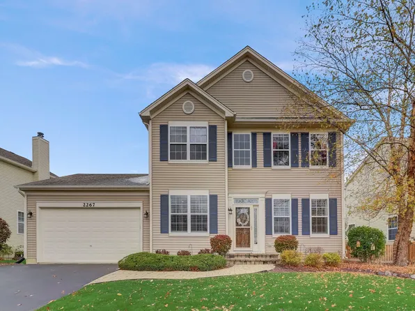 2267 Trailside Ln, Wauconda, IL 60084