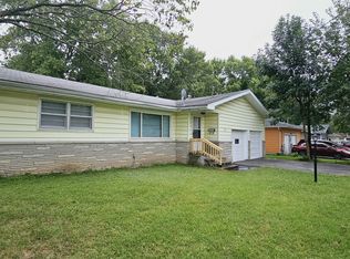 1902 S Saint Charles Ave, Springfield, MO 65804