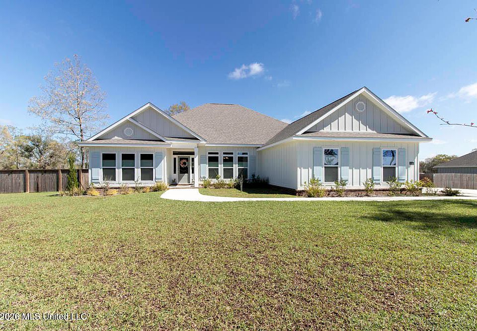 1st image of 19160 Harrington Cir