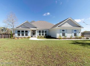 19160 Harrington Cir, Biloxi, MS 39532