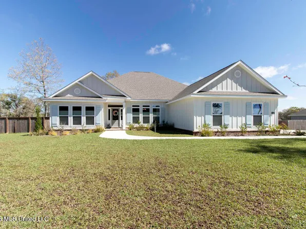 19160 Harrington Cir, Biloxi, MS 39532