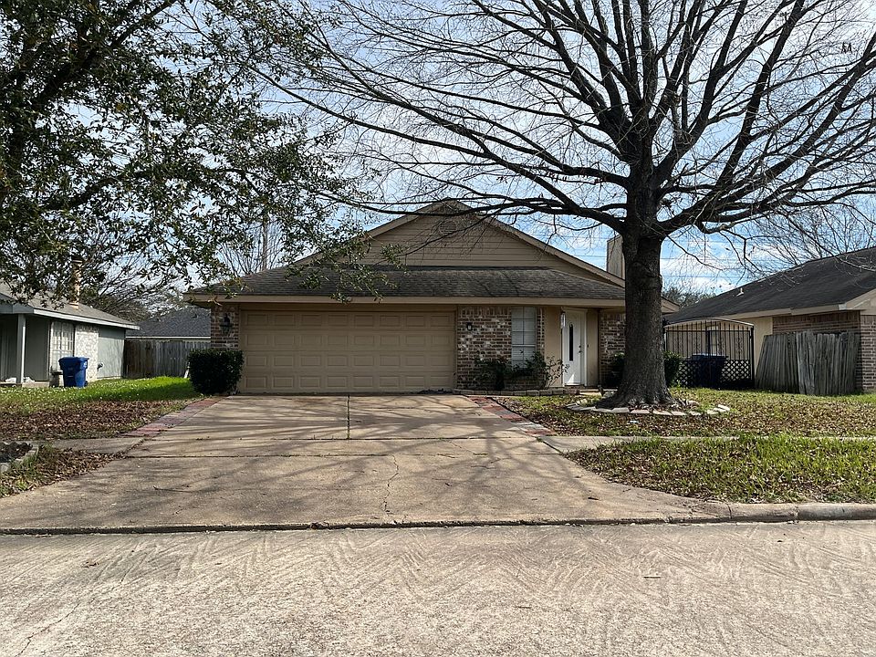 1st image of 6528 Loch Langham Dr