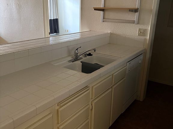 4th image of 2563 Plaza Del Amo Unit 101