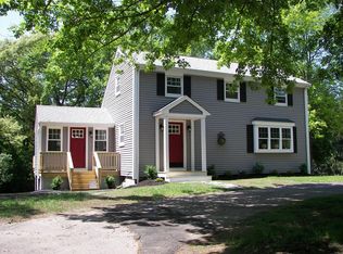 44 Elm St, Franklin, MA 02038