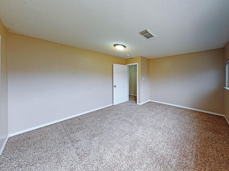 1st image of 4208 Creekway St #1D-688274