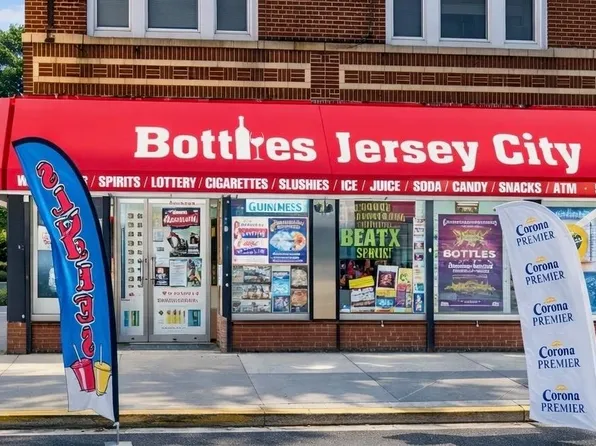 564-566 West Side Avenue image 1 of 1