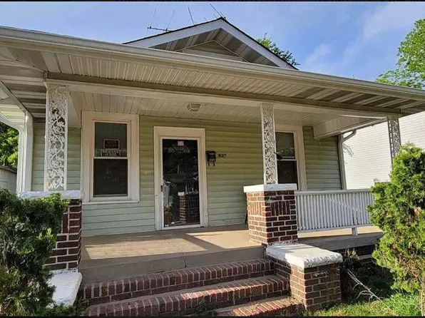 907 Holloway St, Durham, NC 27701
