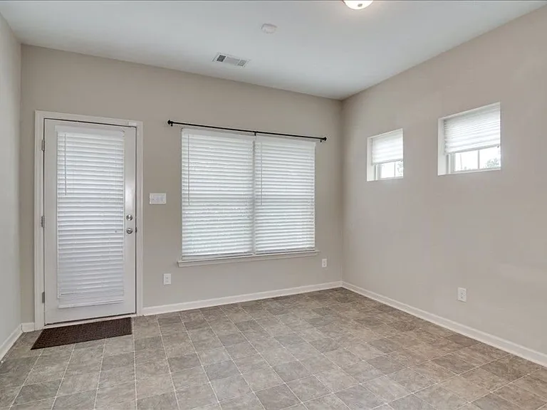 763 Chinaberry Ct — Photo 21