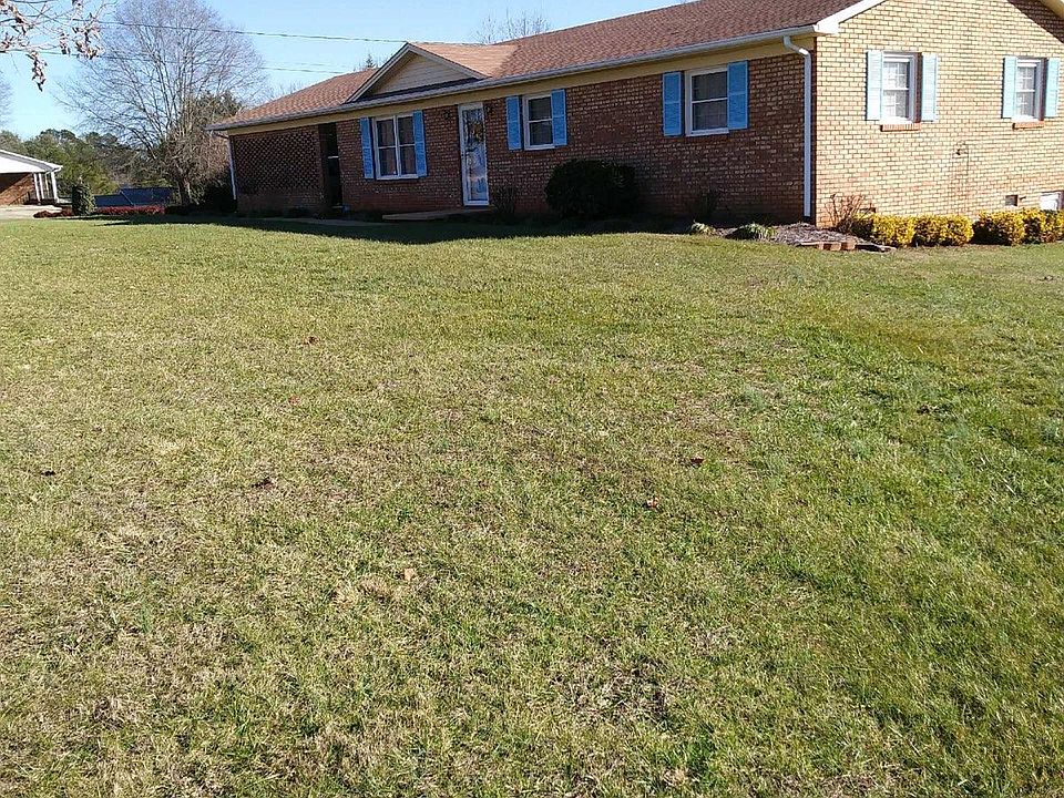 Beautiful home newly updated