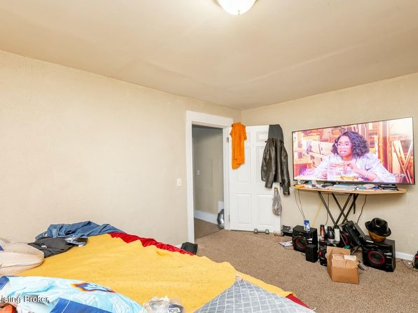 louisville-kentucky-2082374346 picture