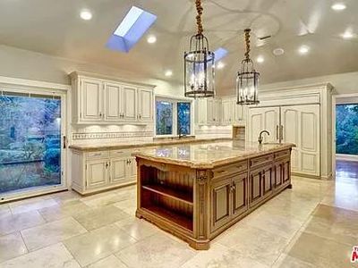 1681 Stone Canyon Rd, Los Angeles, CA, 90077