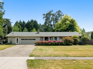 102 E 5th St, Newberg, OR