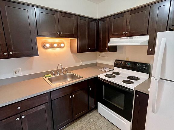 4th image of 28421 Jefferson Ave #8