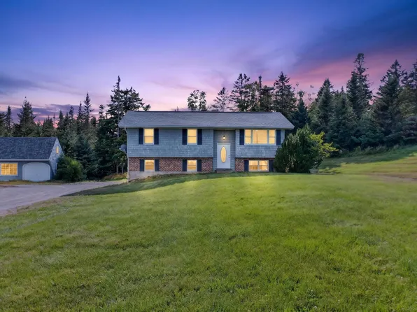 83 Kennebec Road, Machias, ME 04654