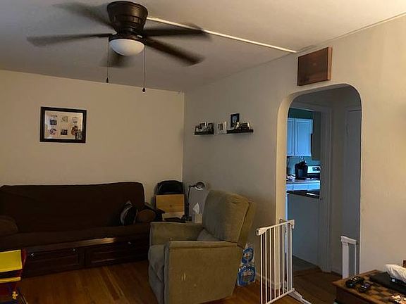 3rd image of 264-31 Langston Ave Floor 1