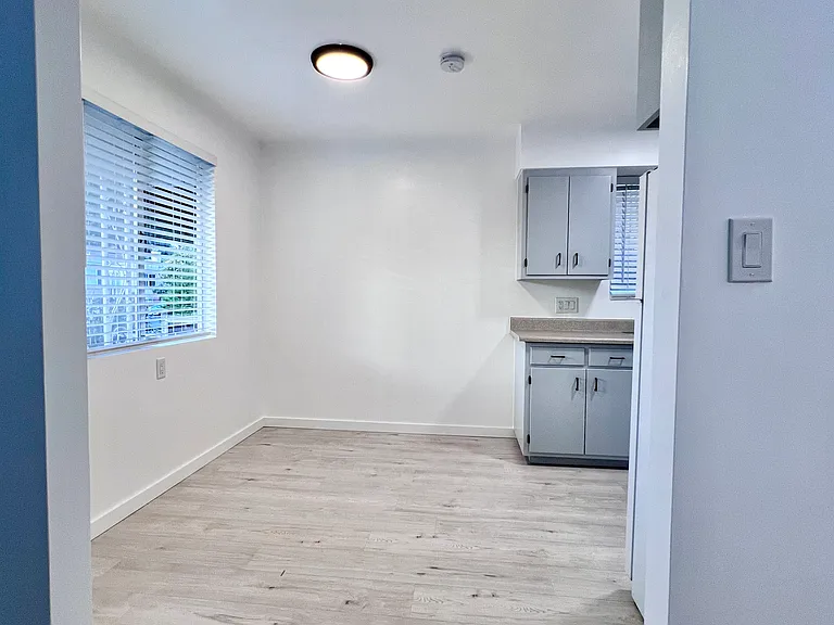 707 Grace St — Photo 3
