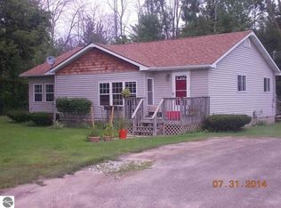 5883 S Huron Rd, Pinconning, MI 48650