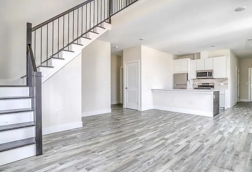 140 Avenue B #406