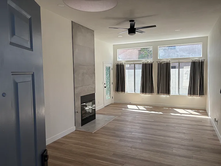 6413 Morley Ave — Photo 2