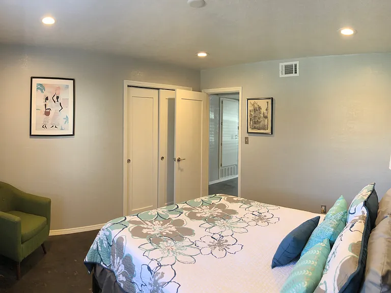 Norman Apartments — Photo 52
