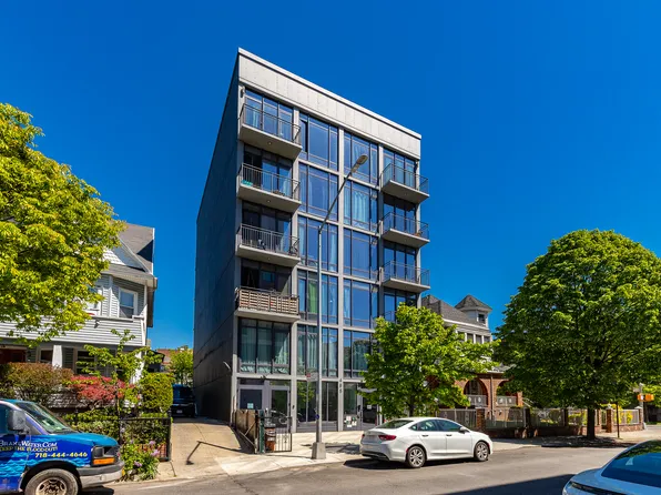 485 East 28th Street image 1 of 18