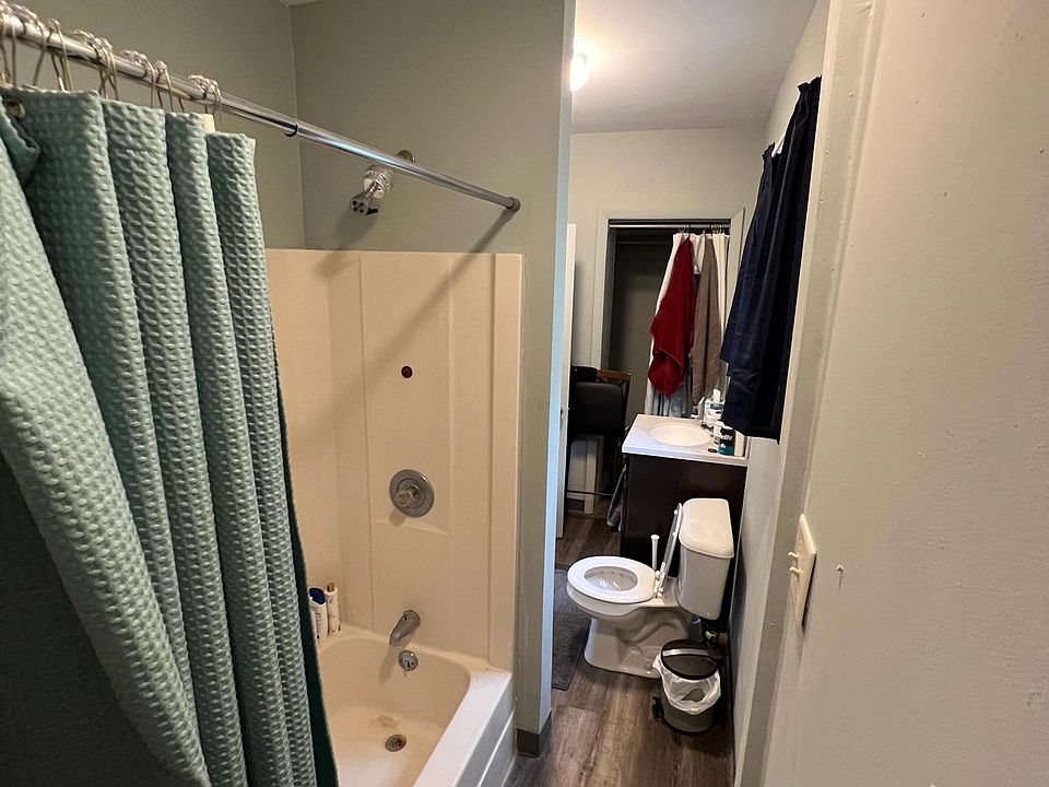 1st image of 14 Elizabeth St Floor 1