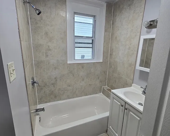 272 Clinton Pl #1L — Photo 7