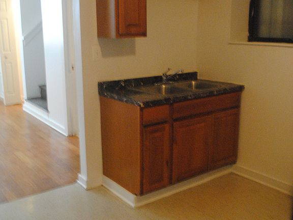3rd image of 2208 S Millard Ave APT 005