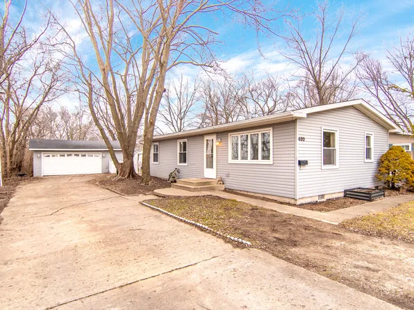 480 W Oak St, Coal City, IL 60416