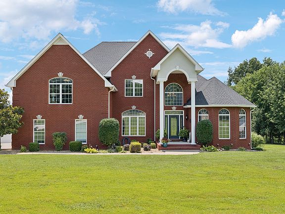 3rd image of 3056 SE Tater Peeler Rd