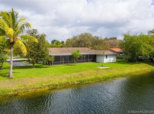 7100 SW 109th Ter, Pinecrest, FL 33156