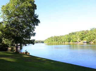 (Undisclosed Address), Mountain Rest, SC 29664