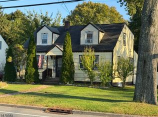 229 Greenbrook Rd, North Plainfield, NJ 07060