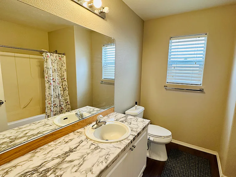 5216 NE Schoeler Cir — Photo 26