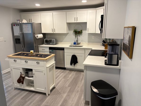 15 Enterprise St #2
