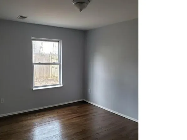 234 4th St Floor 1, Newark, NJ 07107